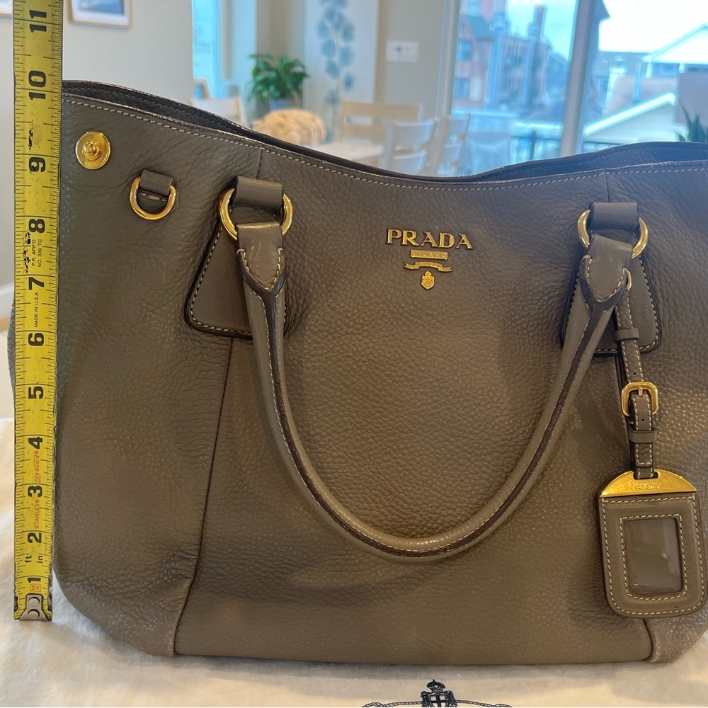 Prada - Vitello Daino Sacca 2 Manici in Argilla - Satchel / Crossbody / Tote Bag - Picture 10 of 16